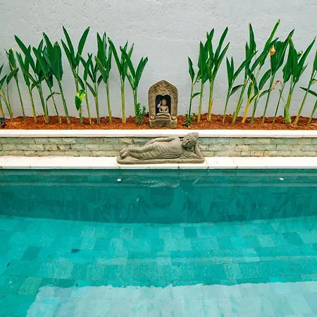 Villa Leona Seminyak Exterior photo
