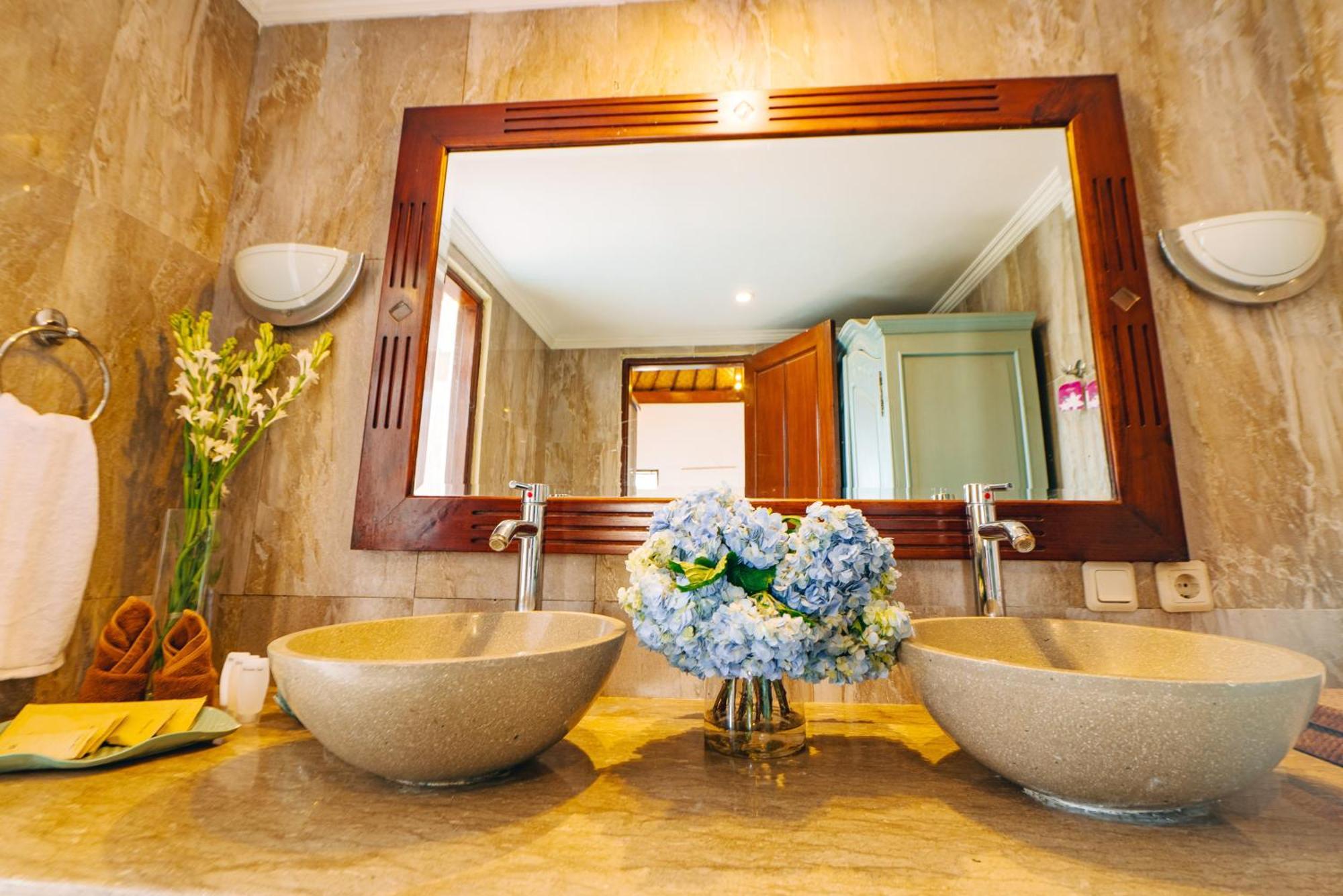 Leona Villa Seminyak